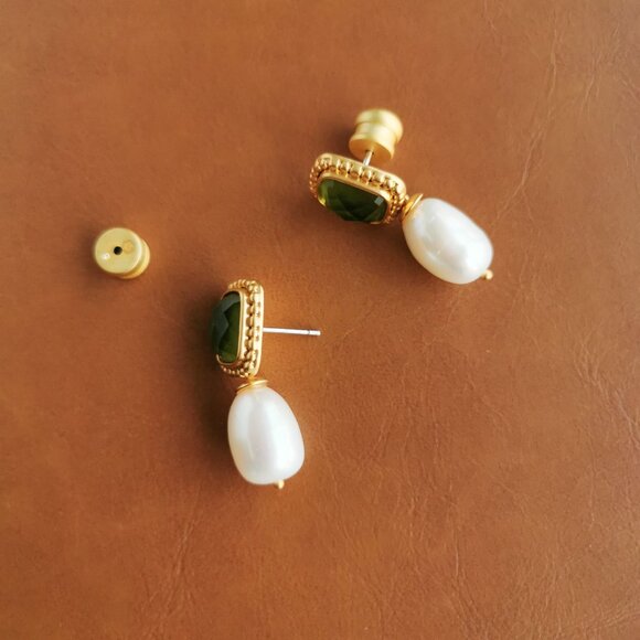 Julie Vos Marbella Gold Pearl Drop Earrings Trendy - Picture 3 of 4